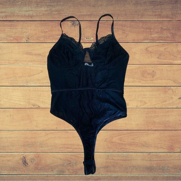 Bozzolo sheer mesh lace thong bodysuit - Picture 1 of 6